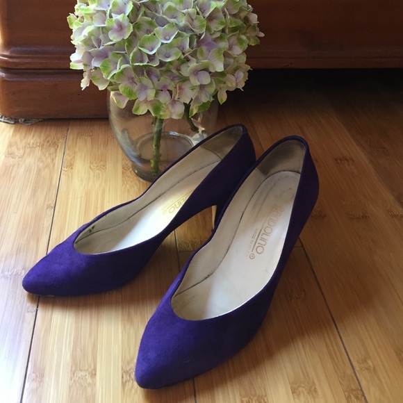 Vintage bandolino purple suede  heels. - Picture 1 of 6